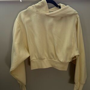 Cropped yellow hoodie